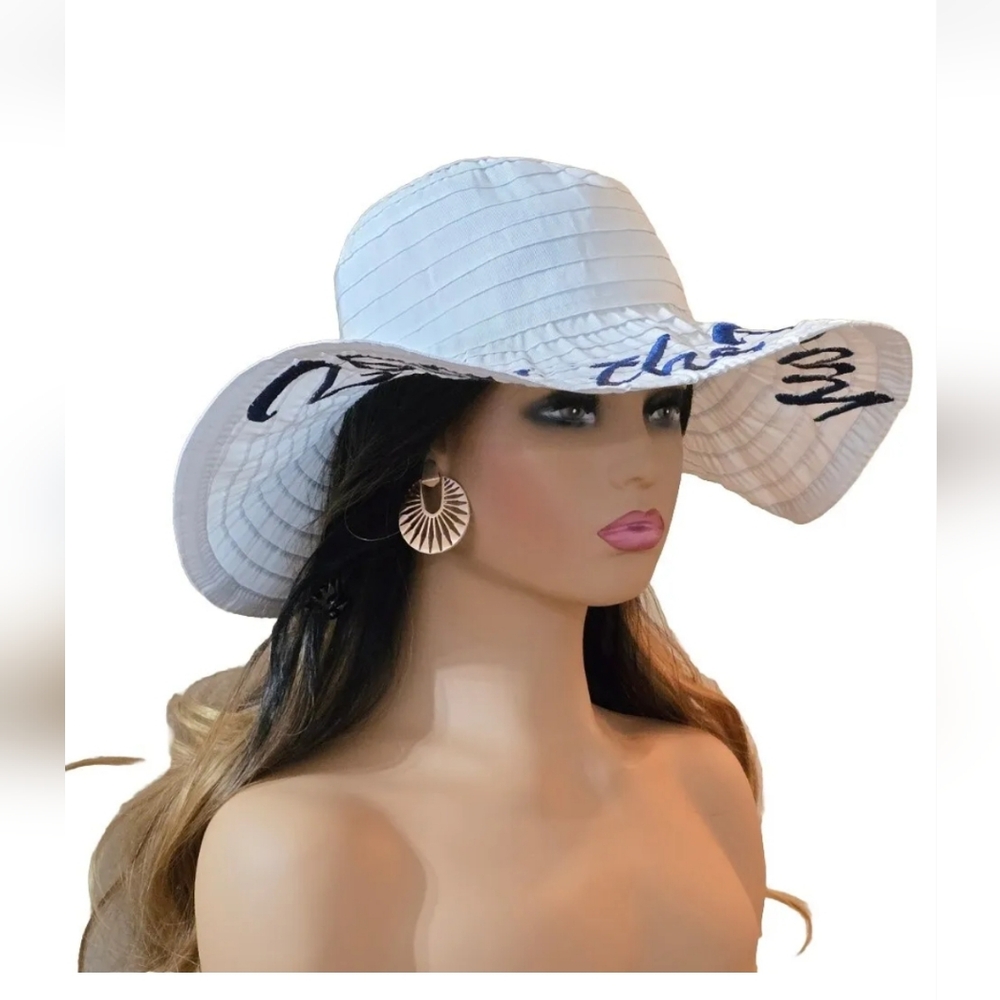 Seas the Day Sun Beach Hat  Sz OS. Wide Brim Floppy Beach White Navy Nautical - Picture 9 of 13